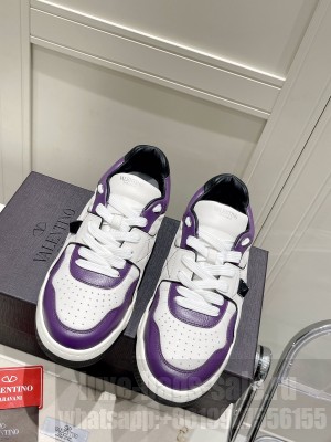 Valentino Garavani ONE STUD Low-Top Nappa Sneaker 2022 collection 09