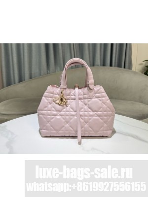 Medium Dior Toujours Bag pink Macrocannage Calfskin M2821OSIY