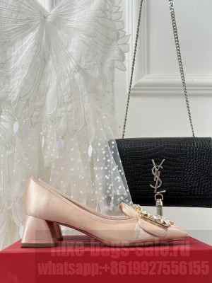 Roger Vivier Crystal buckle Velvet 5cm pump Light Pink