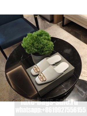 Balenciaga Cosy BB Mule 02