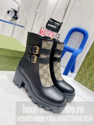 Gucci Women's GG ankle boot with buckles Beige and ebony GG Supreme canvas