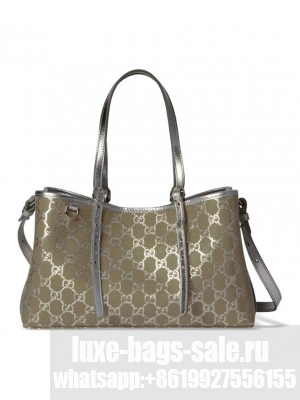 Gucci GG Emblem Medium Tote Bag 815214