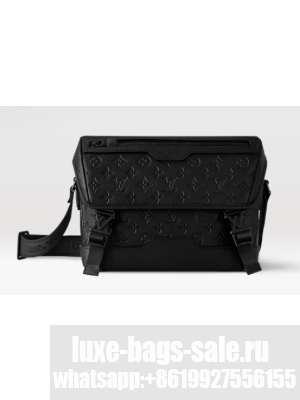 Louis Vuitton Messenger Voyager PM M25121 Black