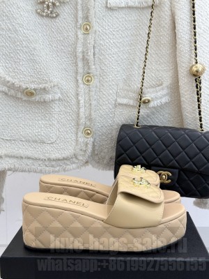Chanel platform CC Turn Lock beige leather slippers 2025
