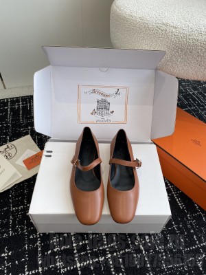 Hermes Jane ballet goatskin flat brown