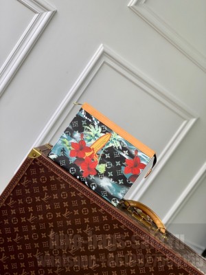 Louis Vuitton Pochette Voyage M83465 Navy Blue