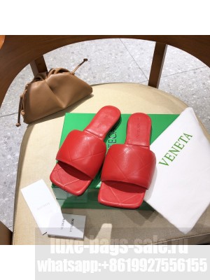 Bottega Veneta RUBBER LIDO Flat Sandals Red 04 2021 Collection