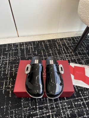 Roger Vivier Viv' Strass Buckle Mules in Patent Leather Black 