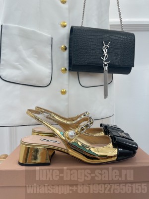 Miu Miu Patent leather Slingback Bow pumps with metal chain and artificial pearl Black/Gold