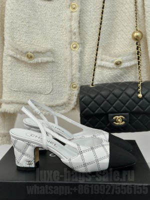 Chanel Quilted Lambskin & Grosgrain Slingback 6.5cm Pumps White/Black 2024