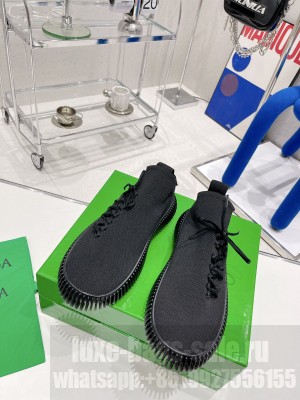 Bottega Veneta Unisex Ripple Tech Knit Lace-up Sneakers 2022 Collection 04
