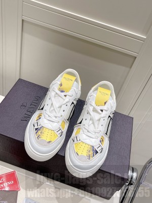 VALENTINO VL7N LOW-TOP SNEAKERS IN CALFSKIN AND MESH FABRIC WITH BANDS SNEAKERS 2022 COLLECITON 030