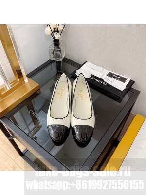 Chanel Ballerinas Leather/Patent Flat White