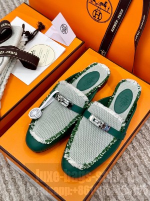 Hermes Women's OZ Mule Green