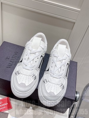 VALENTINO VL7N LOW-TOP SNEAKERS IN CALFSKIN AND MESH FABRIC WITH BANDS SNEAKERS 2022 COLLECITON 013