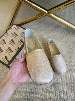 GUCCI SIGNATURE LEATHER ESPADRILLES GOLD 01
