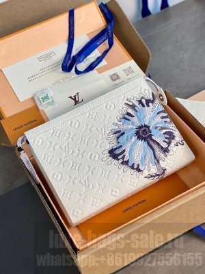 Louis Vuitton POCHETTE VOYAGE MM M21681 white