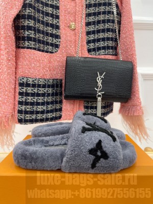 Louis Vuitton Shearling Flat Slide Sandals 2023 019