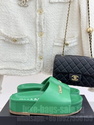 Chanel Platform Calfskin Mule Greem 2025