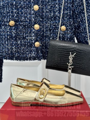 Valentino Garavani VLogo Locker Mary-Jane ballerina in mirrored calfskin Gold