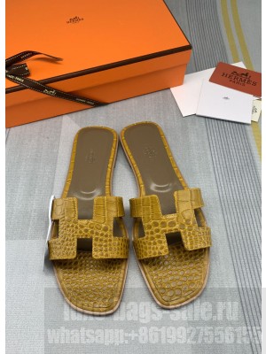 Hermes Oran Crocodile Embossed Leather Flat Slide Sandals 123 2022 Collection