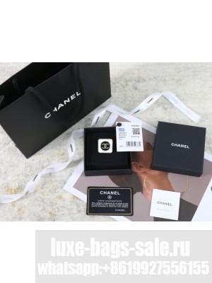 Chanel Women's Brooch AB1125