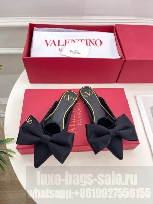 VALENTINO UN CHÂTEAU BOW FLAT MULES SATIN BLACK 