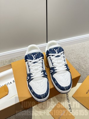 Louis Vuitton Unisex LV Trainer Sneakers 2023 025