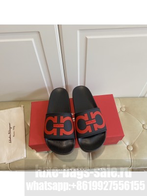 Salvatore Ferragamo Unisex Flat Slide Sandals 012