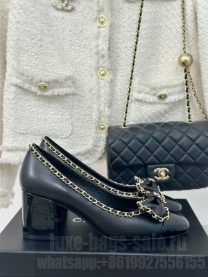 Chanel Women's 6.5cm Chain Around And Bow Pumps Black 2024