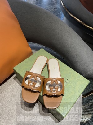 GUCCI INTERLOCKING G CUT-OUT FLAT SLIDE SANDALS BROWN 2022 COLLECTION