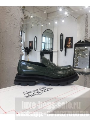 Alexander McQueen Wander loafer Green
