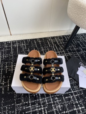 CELINE TIPPI SLIDE IN CALFSKIN 019