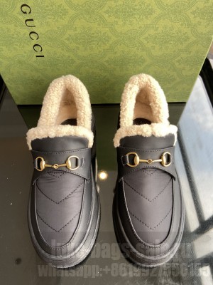 Gucci Fabric and Leather Loafers with Shearling Lining 01