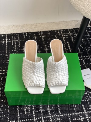 Bottega Veneta Women's 9cm Knot mules white