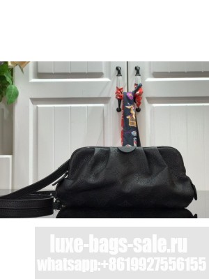 Louis Vuitton Scala Bag 23cm Mahina Calf Leather Spring/Summer 2021 Collection M80093, Black