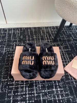 Miu Miu Shearling Slide 05