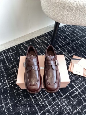 Miu Miu Leather brogue Loafer Burgundy