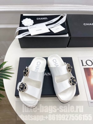 Chanel Camellia platform calf leather mules white 2025