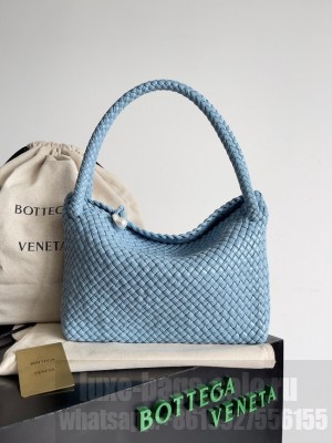 Bottega Veneta Tosca 716974 sky blue