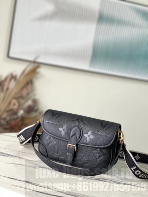 Louis Vuitton Diane M46388 black