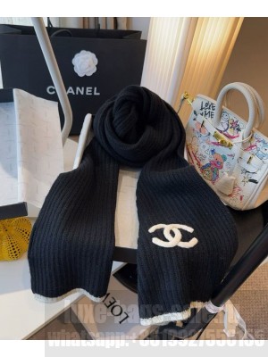 Chanel Knitted long cashmere scarf