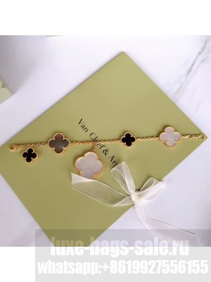Van Cleef & Arpels Clovers Bracelet 03 2020 Collection
