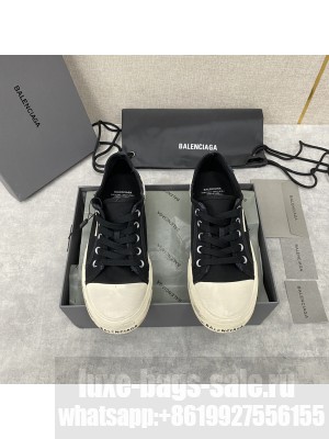 Balenciaga Man's Paris Destroyed low-top Sneakers 2023 01