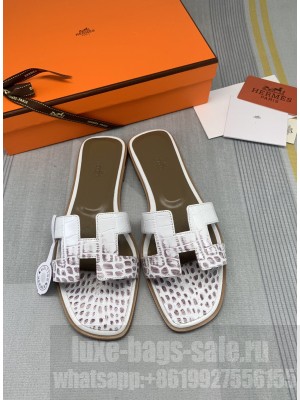 Hermes Oran Crocodile Embossed Leather Flat Slide Sandals  133 2022 Collection