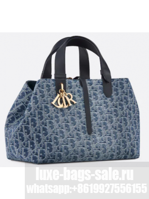 Medium Dior Toujours Bag Blue Denim Dior Oblique Jacquard M2821O