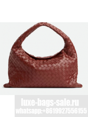 Bottega Veneta Hop Shoulder bag with Intrecciato craftsmanship in calf leather 796262 Sapele