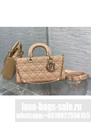 MEDIUM LADY D-JOY BAG Patent Cannage Calfskin M0540ON PINK