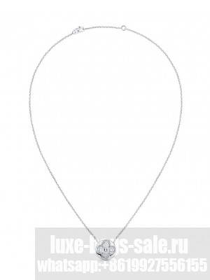 Louis Vuitton Diamond Blossom Sun Pendant Q93630 Silver