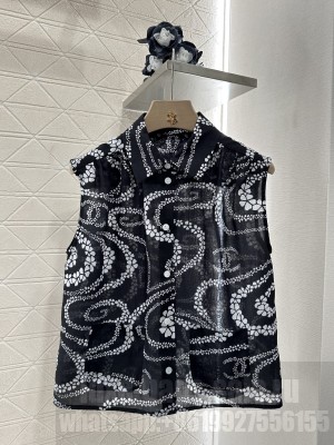 Chanel Printed Sleeveless Shirt black